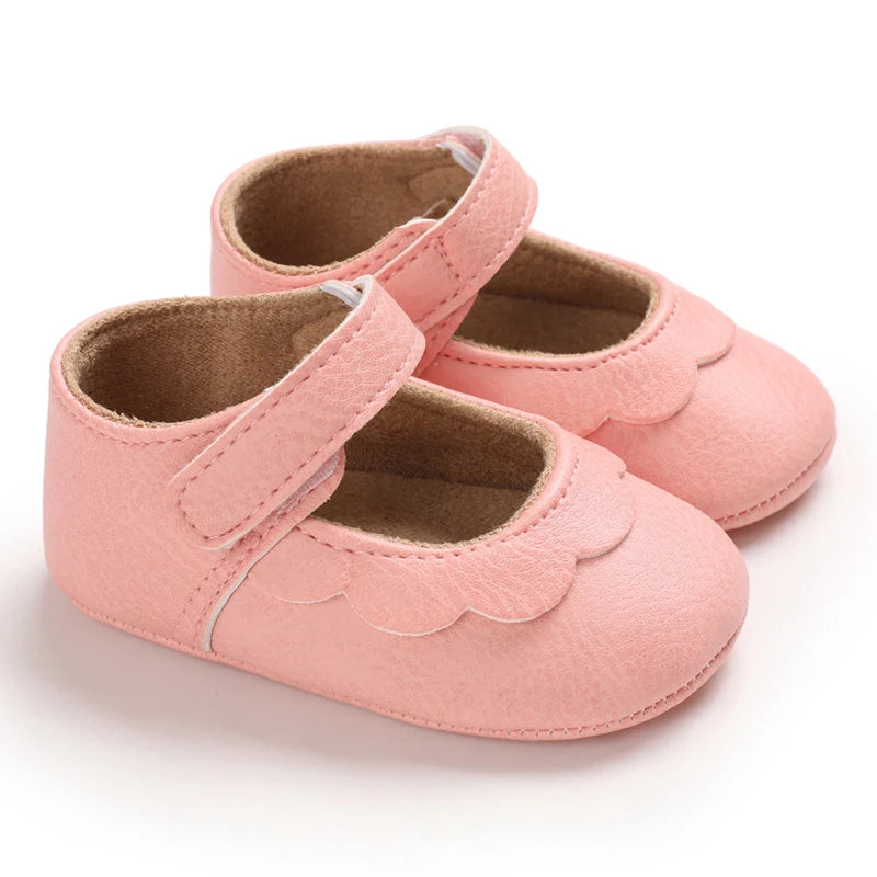 Baby Mädchen Schuhe 2025 - Fashion Einfarbig Leder Blume Prinzessin - Weiche Gummisohle Rutschfest Casual Erste Laufschuhe