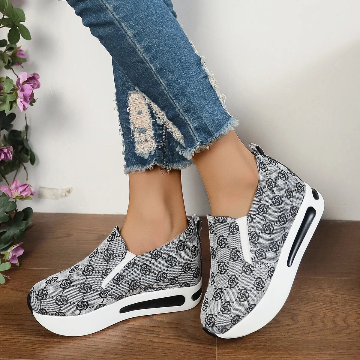 Damen Sneakers 2025 - Fashion Embroidered Platform Spring Comfort Slip On Walking Shoes