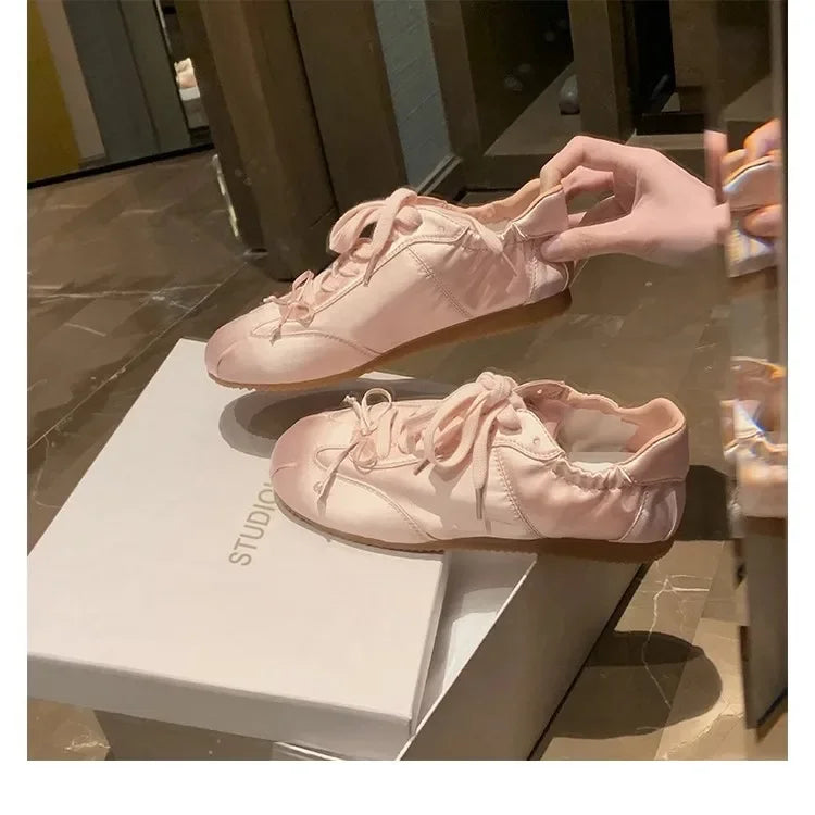 Comemore 2025 Neu Sommer Damen Ballet Stil Süß Mädchen Sport Board Schuhe Mode Satin Schleife Freizeit Flats Damen Komfortabel