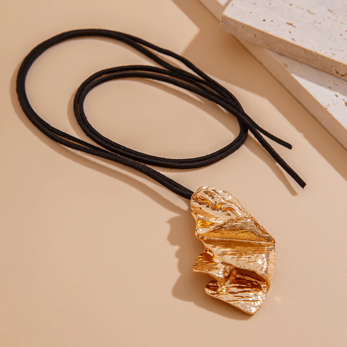 Salircon Irregular Pleated Metal Pendant Necklace for Women Charm Classic Black Velvet Rope Chain Necklace Female Party Jewelry