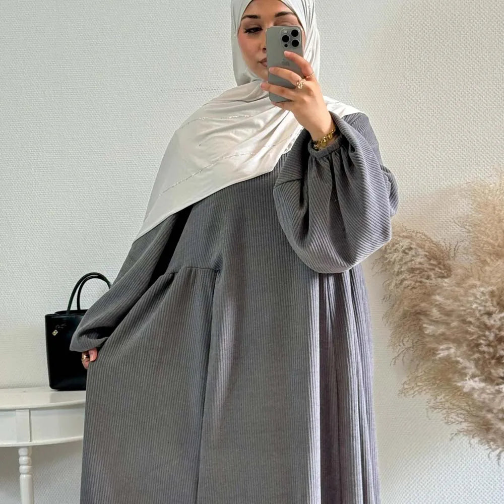 CN Zhejiang Corduroy Balloon Sleeve Abaya - Größe M Winter