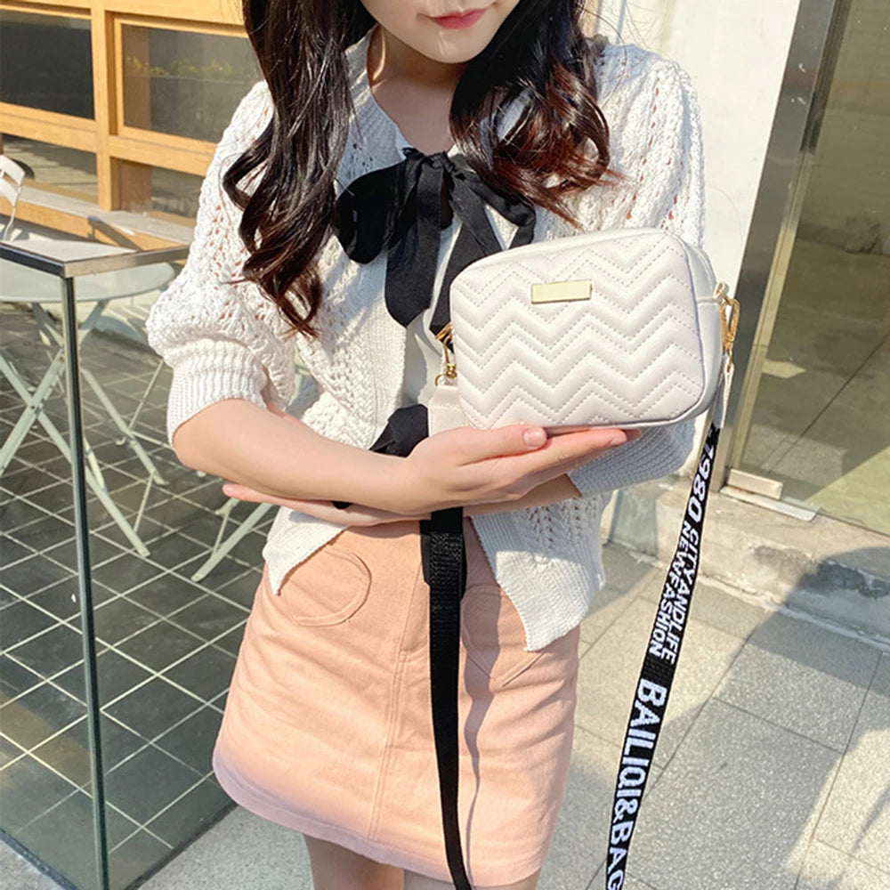 Fashionable Shoulder Bag for Women Wavy Pattern Crossbody Bag Trendy Girl Strap Bag Purse Solid Color Handbags Pu Leather