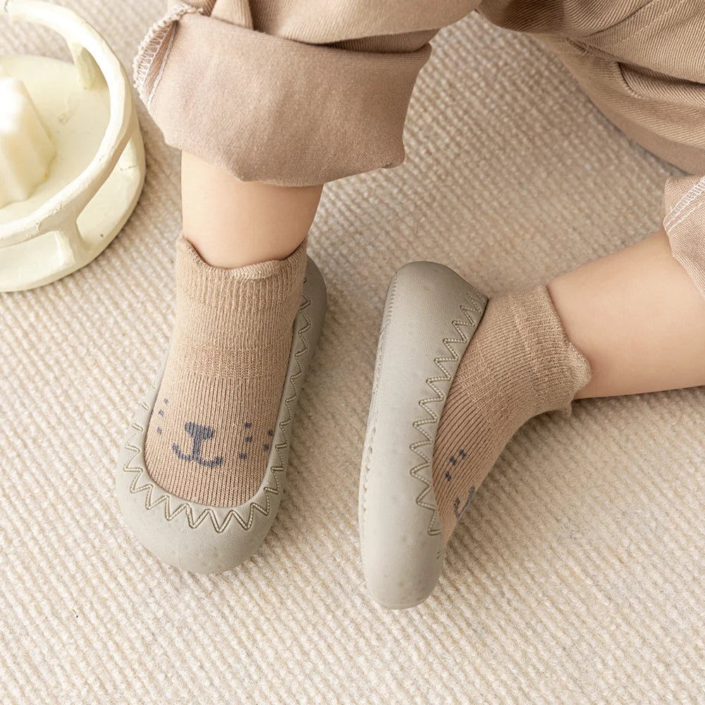 Baby Socken Schuhe 2025 - Säugling Süße Cartoon Kinder Junge Schuhe - Weiche Gummi Sohle Kind Boden Sneaker BeBe Booties Kleinkind Mädchen Erste Laufschuhe 1-3J