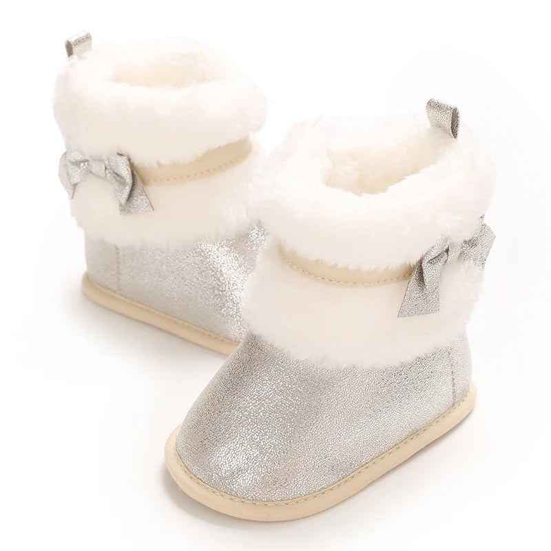 Baby-Schneestiefel für Mädchen, 2025, Winter, neue Baby-Baumwollschuhe, Mädchenmode, glänzende kurze Stiefel mit dicken Samt-Baumwollstiefeln