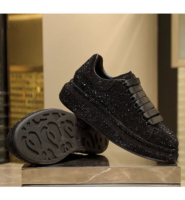 New Brand Women Fashion Casual Glitter Sparkling Sneakers Women Encrusted Lace Up Shoes White Sole Fashion Street Sneakers Shiny
