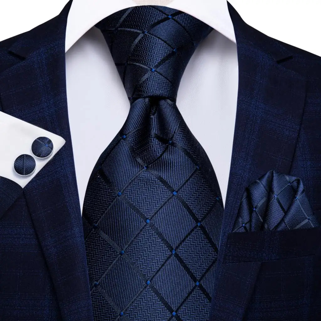 Navy Blue Plaid Silk Wedding Tie For Men Handky Cufflink Gift Mens Necktie Fashion Designer Business Party Dropshiping Hi-Tie