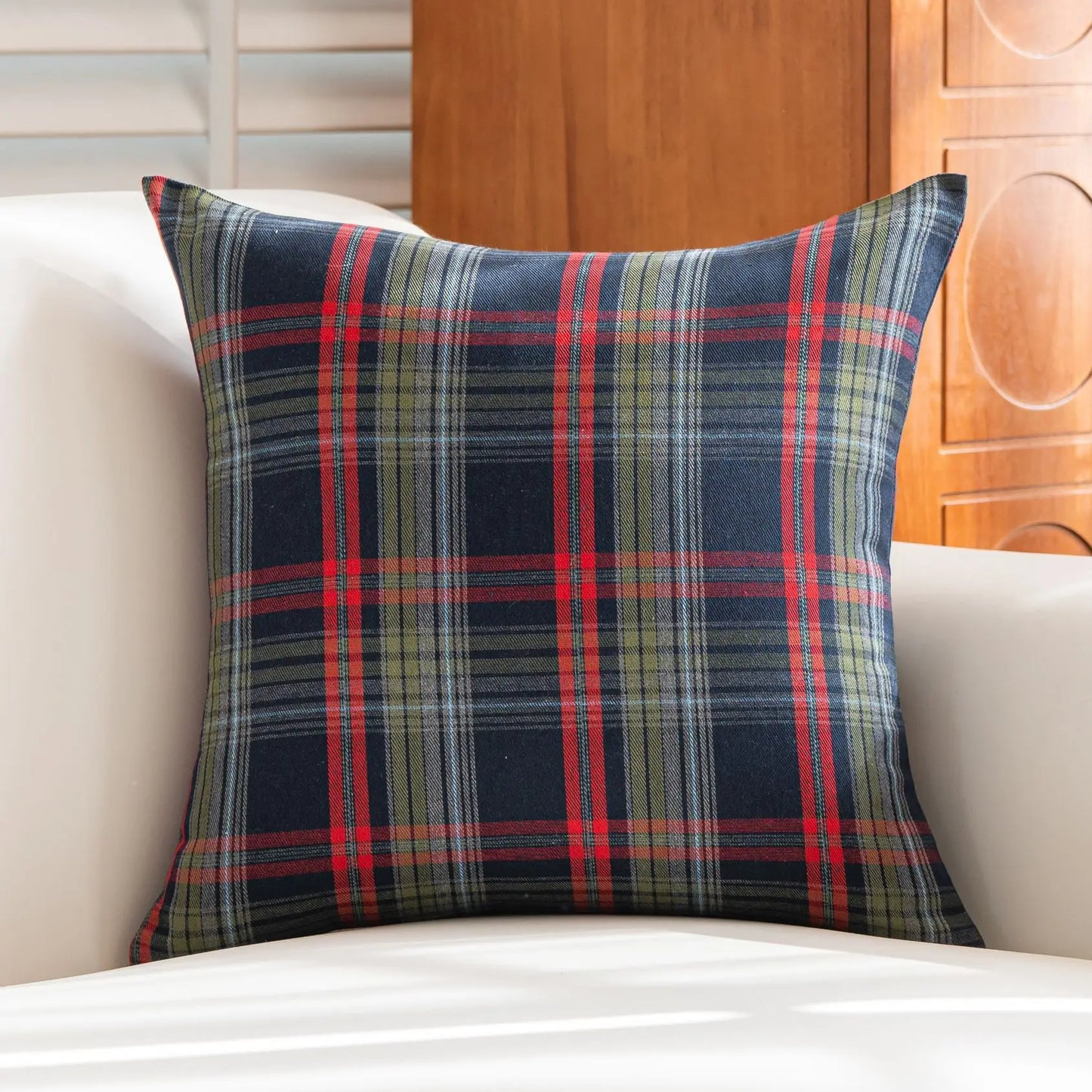 Pack of 2 Christmas Plaid Decorative Throw Pillow Covers Scottish Tartan Cushion Case for Farmhouse Home Holiday Decoration