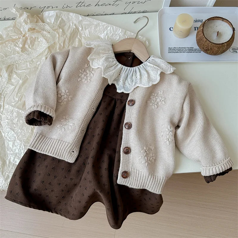 CN Zhejiang 111 Strickcardigan Floral Kleid - Größe 4-6Y, Zwei-Teilig, Baumwolle Kindermode