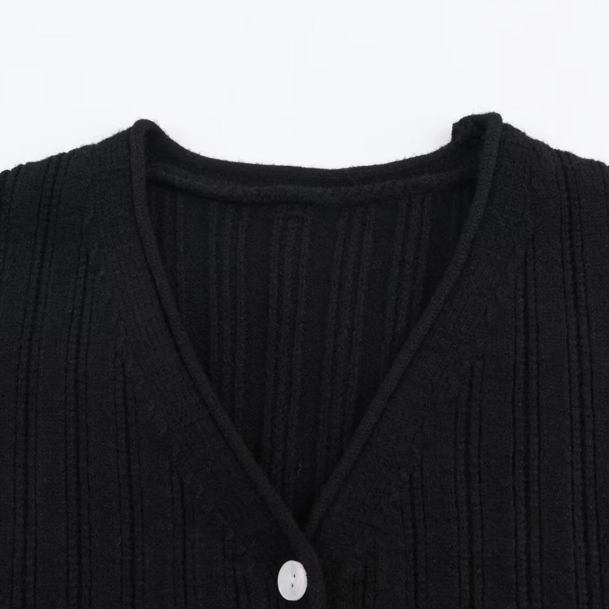 CN Jiangsu Cardigan V-Neck - Knopfverschluss, Länge Regular, Stoffgewicht 120–220 g/m²