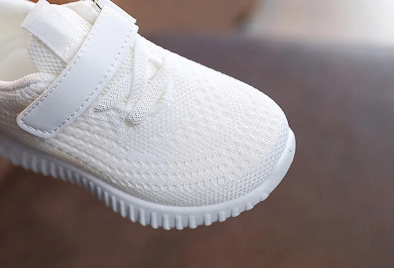 Kinder Schuhe 2025 - Frühling Sommer Kids Sneakers - Weich Atmungsaktiv Mesh Jungen Mädchen Schule Outdoor Sport