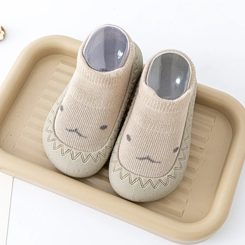 Baby Socken Schuhe 2025 - Säugling Süße Cartoon Kinder Junge Schuhe - Weiche Gummi Sohle Kind Boden Sneaker BeBe Booties Kleinkind Mädchen Erste Laufschuhe 1-3J