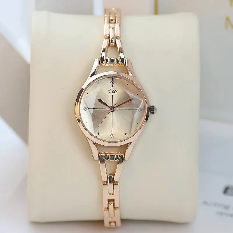 Retro Strass Uhr 2025 - Frauen Armband Uhren Elegant Roségold - Damen Luxus Quarz Armbanduhr Relojes Para Mujer
