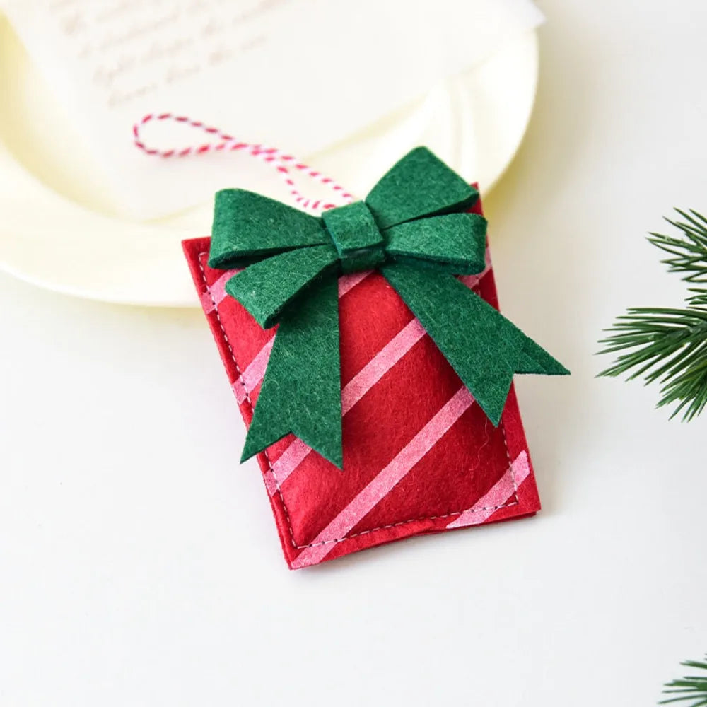 Gift Box Handgemachter Mini Weihnachtsschmuck - Größe 3 cm Material Holz