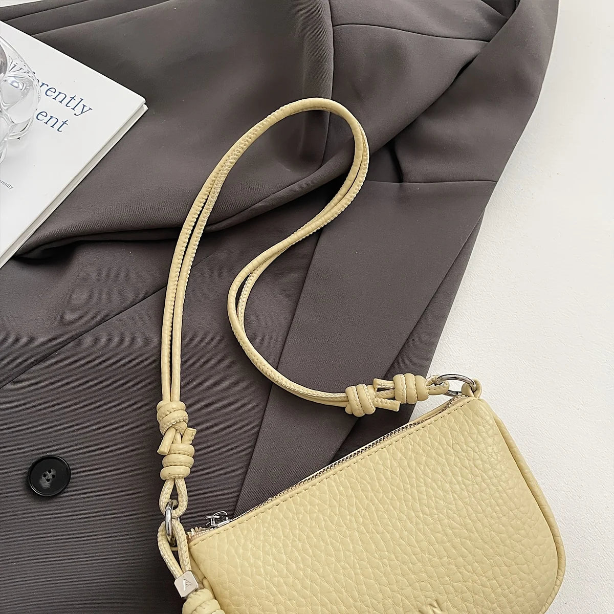 Ladies' Crossbody Bag Is Fashionable, Versatile, Solid Color, Exquisite Design, Daily Commuting, Casual Shoulder Bag