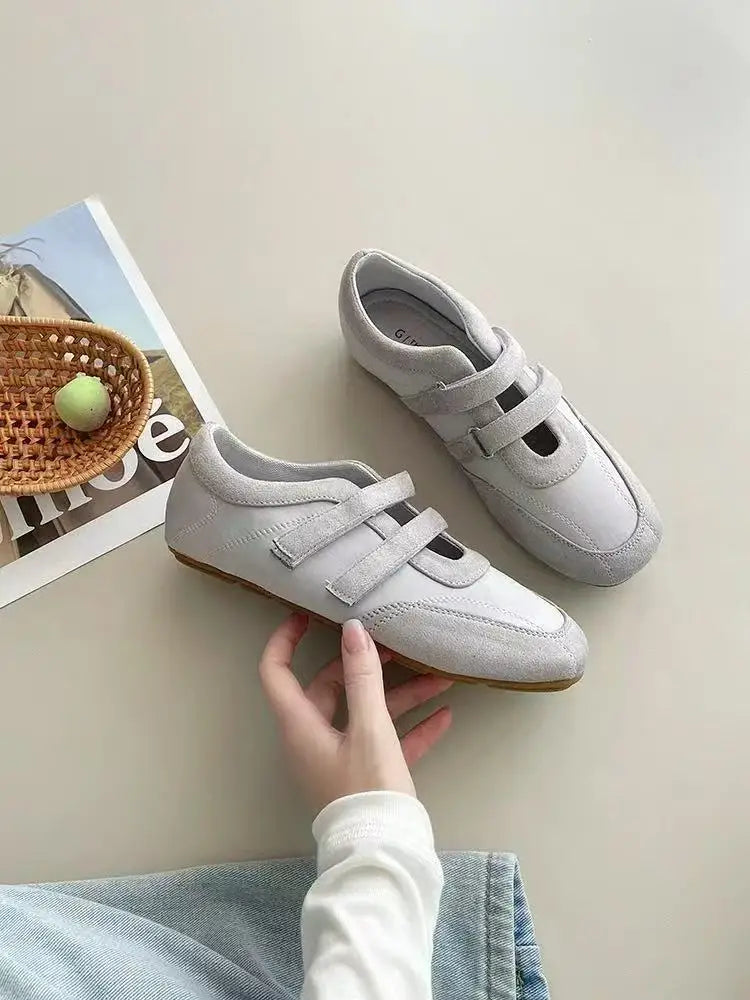 Women Flats Sneakers Designer Casual Shoes Running Sport Shoes 2025 Fashion New Brand Walking Comfort Spring Mujer De Zapatillas