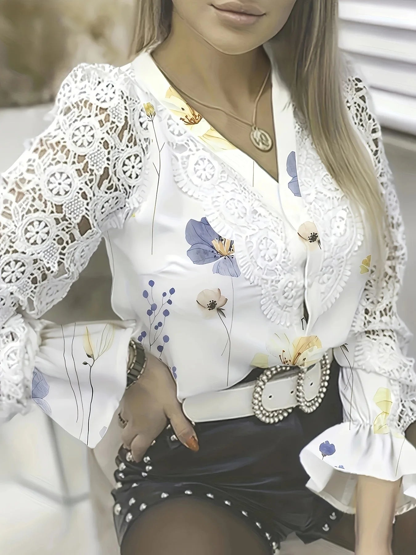 Elegant  Women Blouse White Shirt Lace Hollow Panel Long Sleeve Solid Shirts Office Lady Tops Blusas Mujer Elegantes Y Juveniles