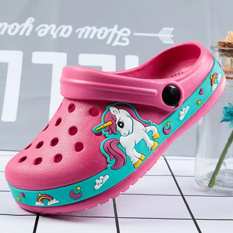 Kinder-Gartenschuhe 2025: Einhorn-Dinosaurier Strand-Sandalen Sommer Loch - Beach-Sandals Kollektion für Kinder