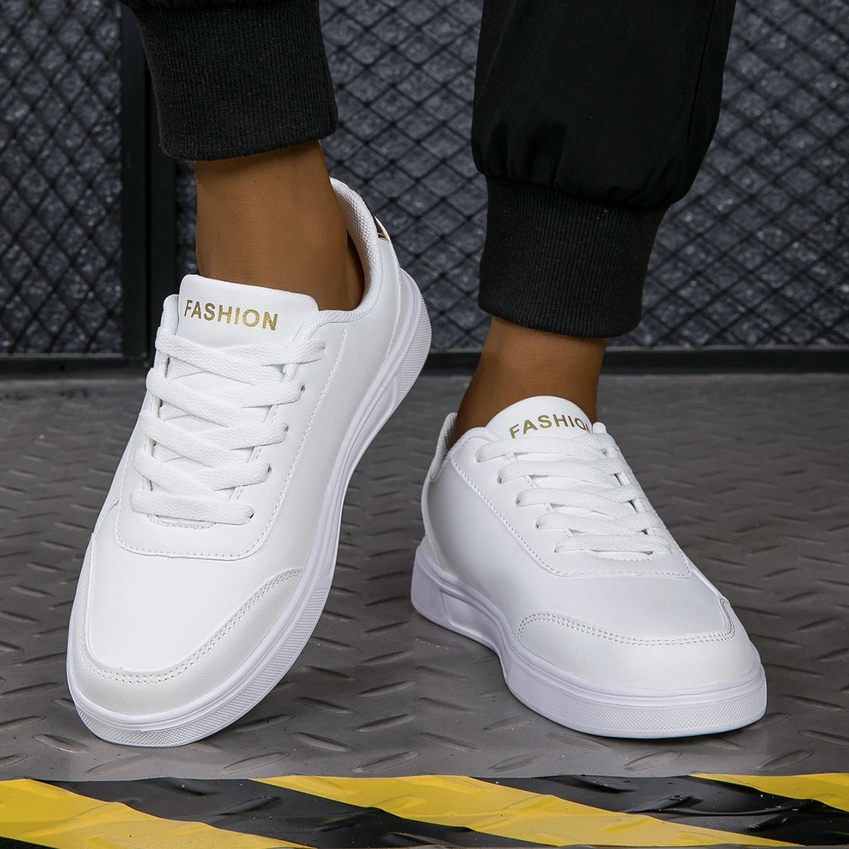 Women's White Shoes Spring Autumn Outdoor Flat Casual Sports Shoes Men New EVA Sole Lace Up Round Toe Fashionable Office Shoes