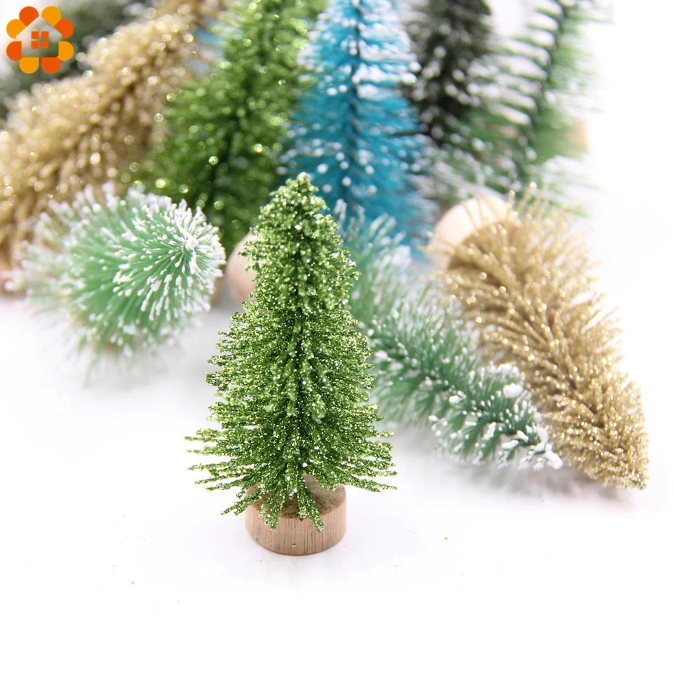 DIY House CH745-10pcs Kleiner Weihnachtsbaum - Größe 6,5 cm 10 Stück