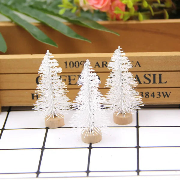 DIY House CH745-10pcs Kleiner Weihnachtsbaum - Größe 6,5 cm 10 Stück