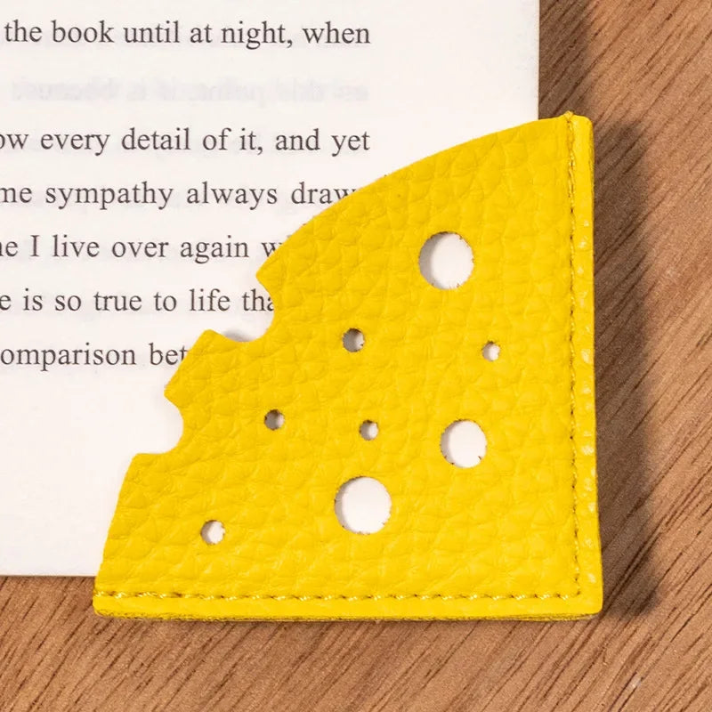 Lesezeichen 2025 - Käse Design PU Leder Bookmark Eckenschutz Schule Kreativ