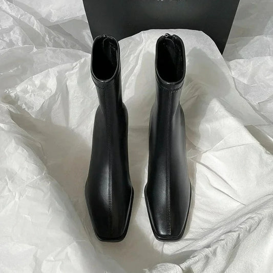 Ghete Chelsea din piele ecologică KTCZ cu fermoar, vârf pătrat - mărime EU 36-41, înălțime toc 5,5 cm, lungime ax 9 cm