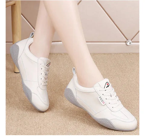 Women Shoes 2024 New Casual Lightweight Sports Shoes WomenBreathable Little White Platform Shoes White Sneakers Women