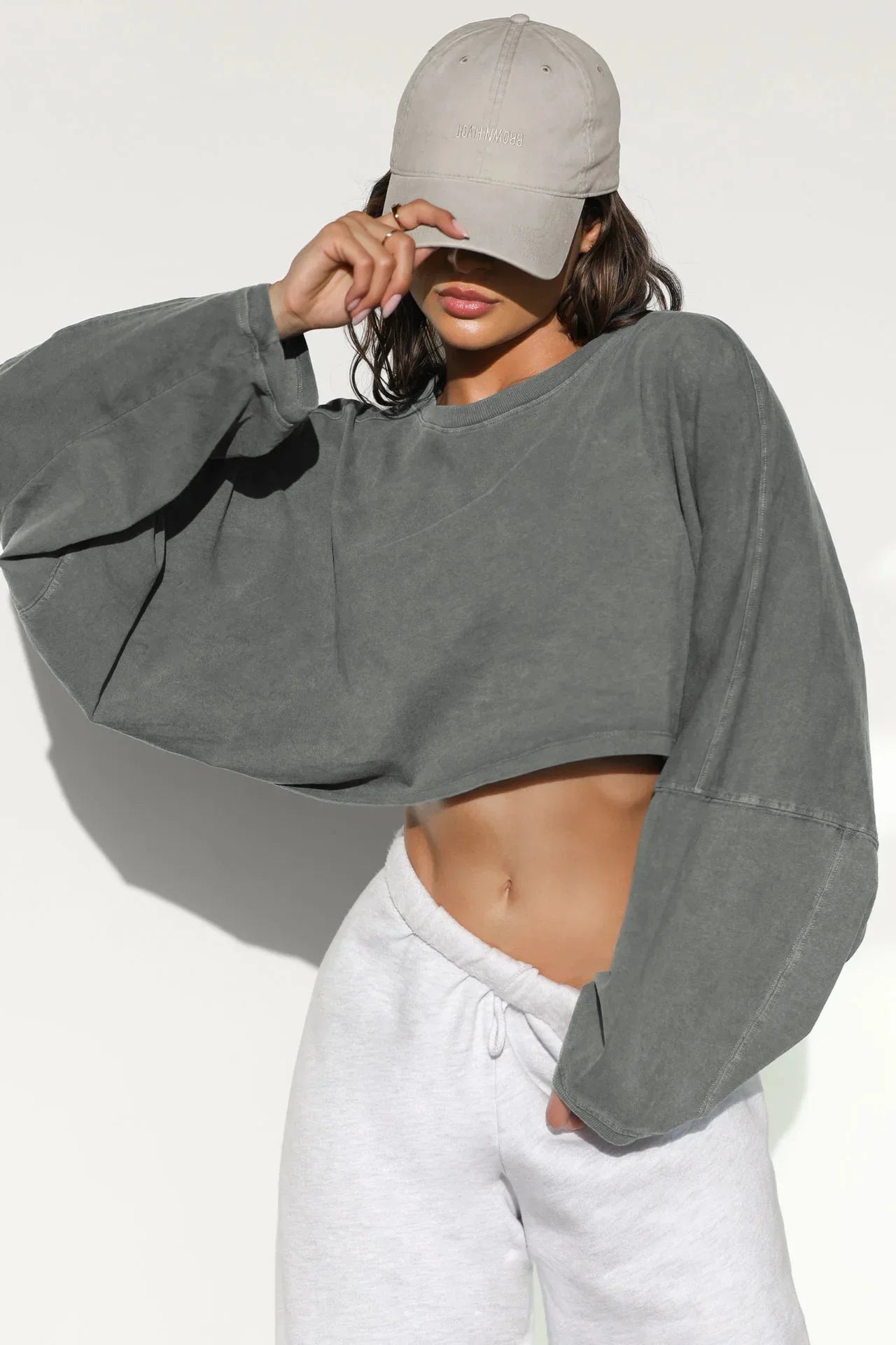 Loose fit round neck crop sweater women Short