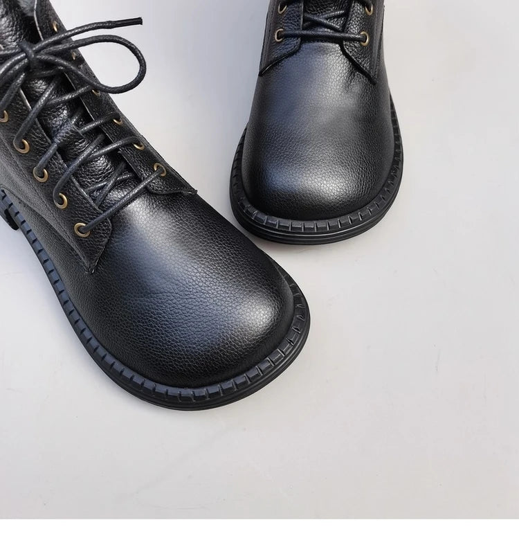 Ghete la gleznă Careaymade, piele naturală, variantă lată - mărime mare, înălțime toc 3-5 cm, căptușeală din lână