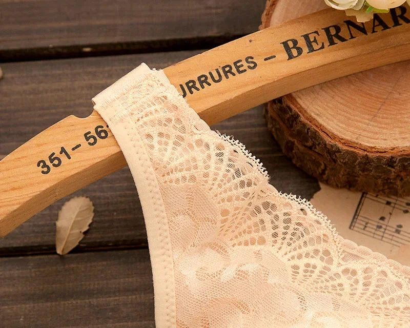 elegant Bra Women Lace Push Up Bralette Wire Free Mesh Large Size Lingerie Solid Color Seamless Thin Wireless Soft Floral Bralette