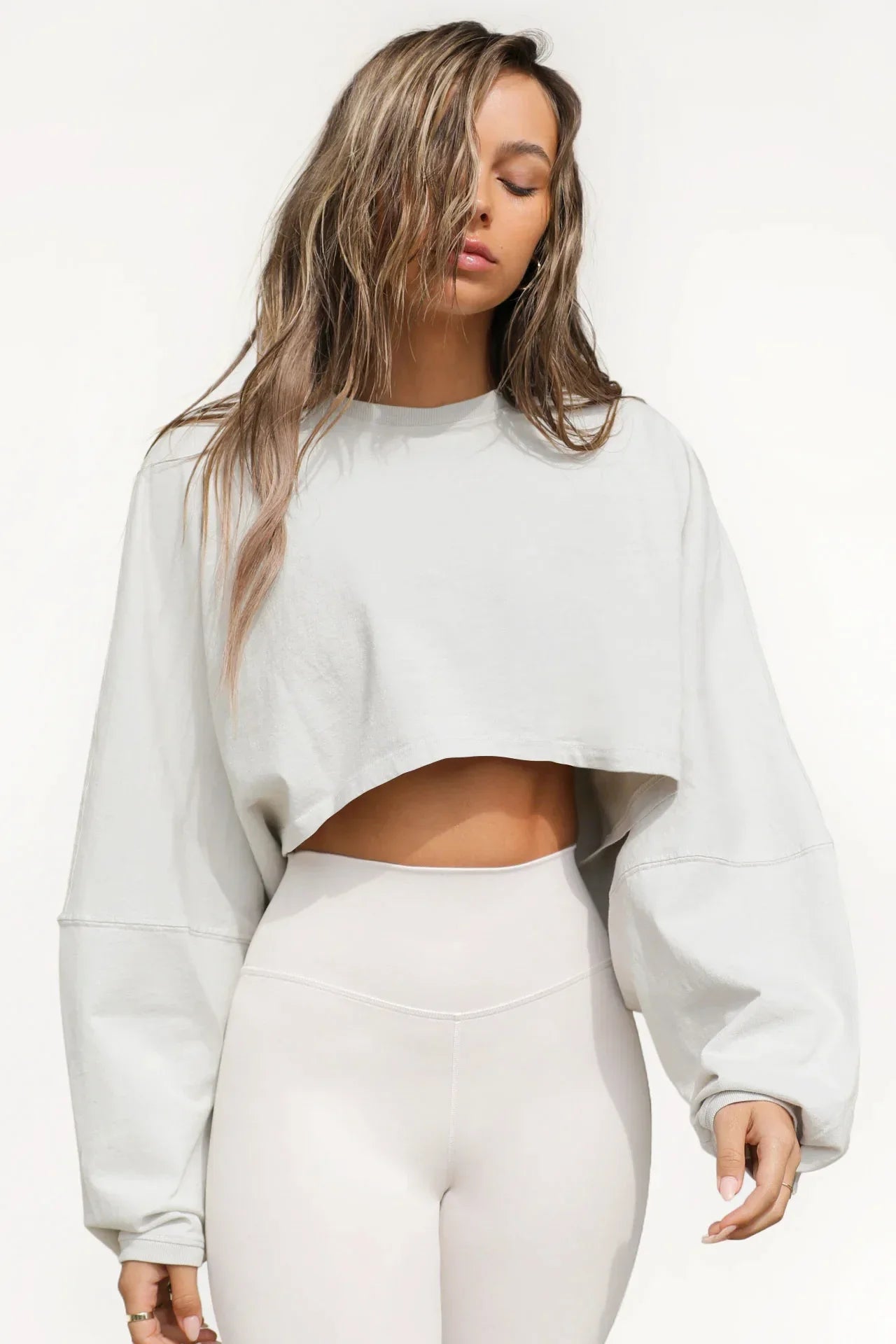 Loose fit round neck crop sweater women Short