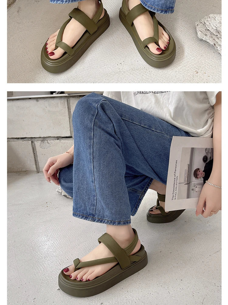 Damen-Platform-Sandalen 2025: COZOK Frauen Platform Sandalen Flache Flip Flops Sommer Strand Sexy Lässige Schuhe Kreuz Peep Zehen Damen Schuhe Mode Frau Schwarze Sandalen Kollektion