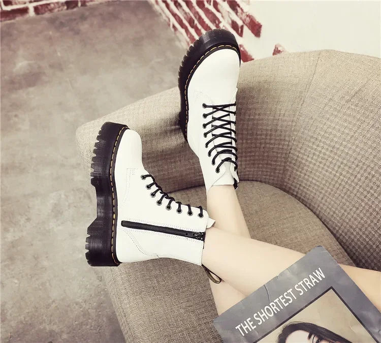 Ghete cu platformă din piele naturală CN Guangdong - Înălțimea tocului 3-5 cm, Platformă 2 cm, Mărimea EU 36-41