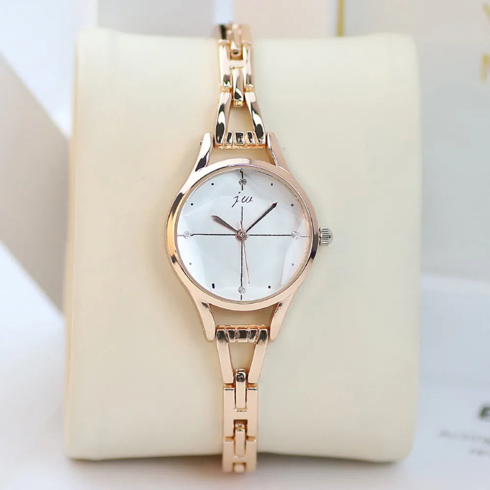 Retro Strass Uhr 2025 - Frauen Armband Uhren Elegant Roségold - Damen Luxus Quarz Armbanduhr Relojes Para Mujer