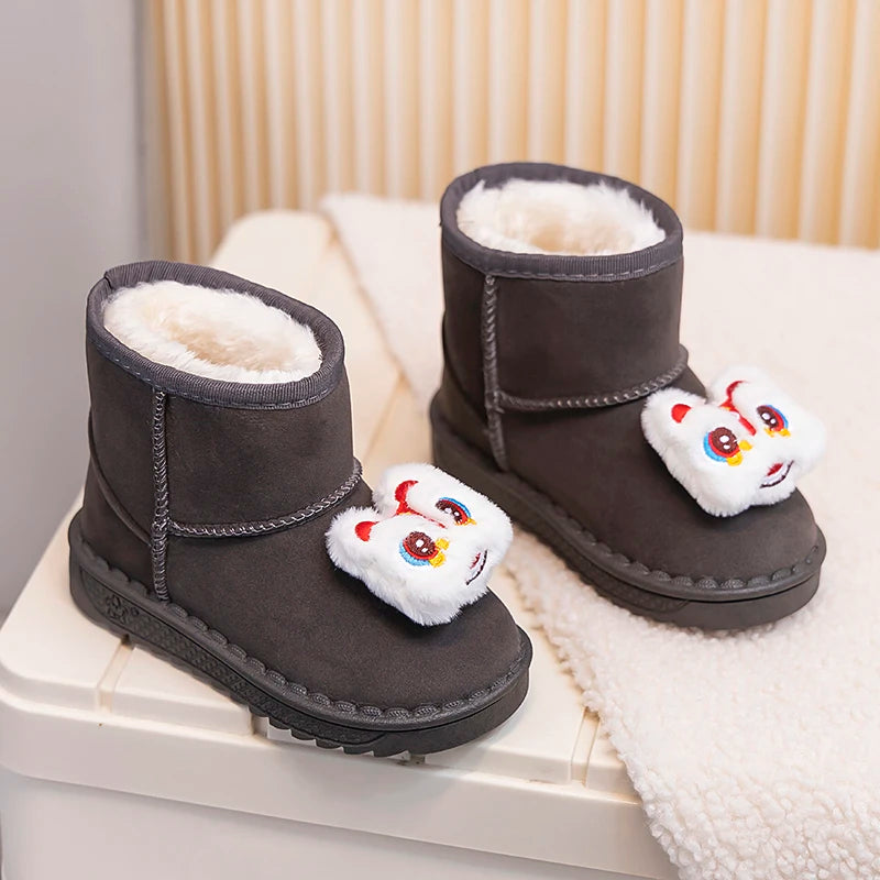 Kinder Winter Stiefel für Jungen Outdoor Neue Mädchen Schnee Stiefel Niedlichen Cartoon Mode Kausalen Kinder Outdoor Plüsch Stiefel Warme Vielseitig