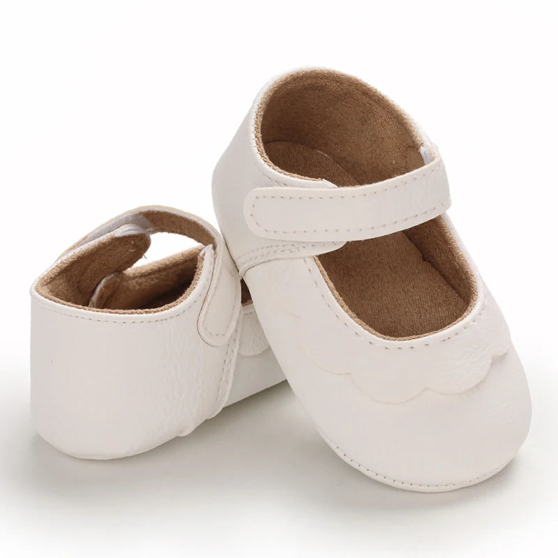 Baby Mädchen Schuhe 2025 - Fashion Einfarbig Leder Blume Prinzessin - Weiche Gummisohle Rutschfest Casual Erste Laufschuhe