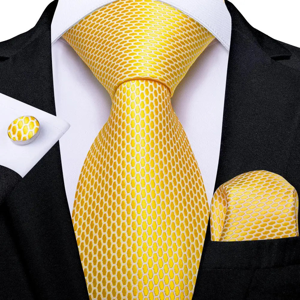 Hi-Tie Seiden-Herren-Krawatten-Set Blumenmuster Gelb Gold Krawatten und Taschentücher Manschettenknöpfe-Set Herren-Hochzeits-Party-Anzug-Mode-Halskrawatte C-3053