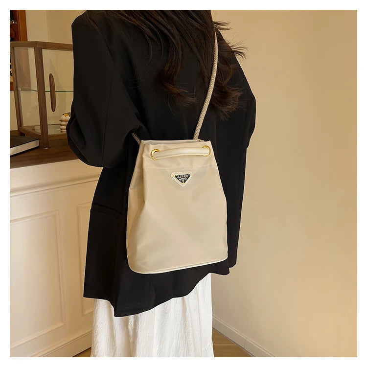 Simple Casual Versatile Women's Solid Color Nylon Cloth Single Shoulder Crossbody Bag Fashion Commuting Storage Bucket Bags