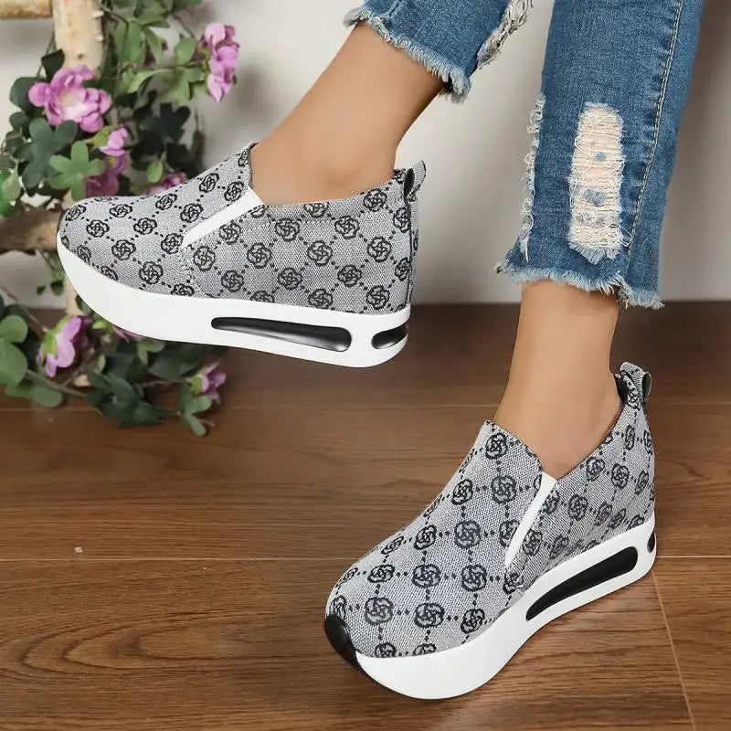 Damen Sneakers 2025 - Fashion Embroidered Platform Spring Comfort Slip On Walking Shoes