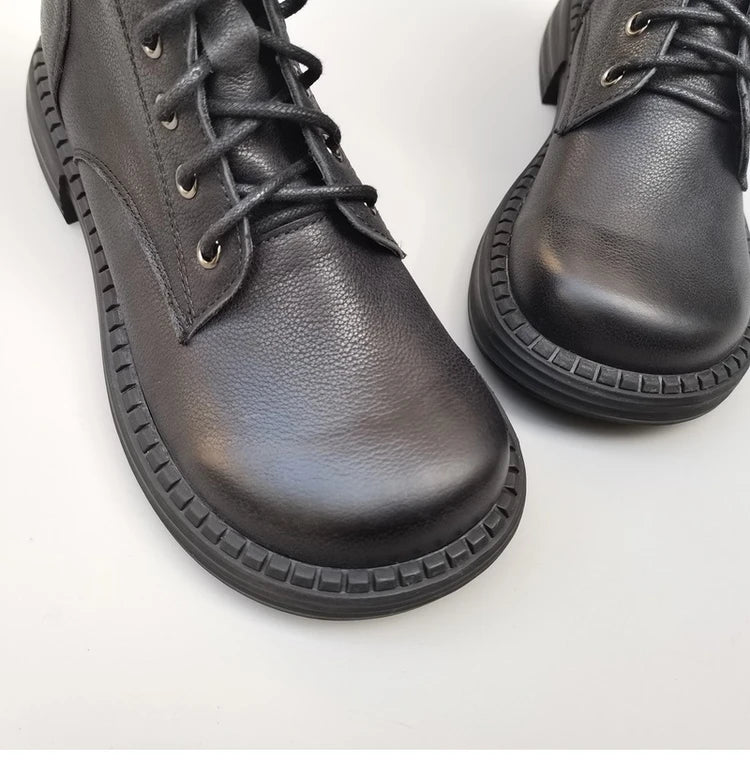 Ghete la gleznă Careaymade, piele naturală, variantă lată - mărime mare, înălțime toc 3-5 cm, căptușeală din lână