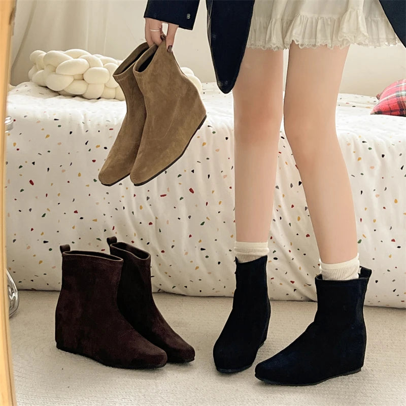 Ghete fără gleznă Ohmmayby ​​​​Slip-On - Mărimi 36-41, Toc 3-5 cm