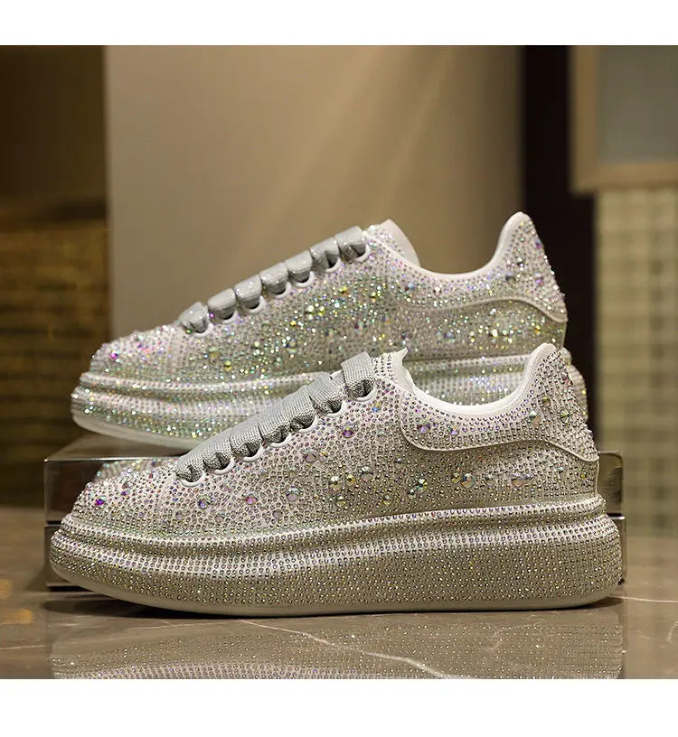 New Brand Women Fashion Casual Glitter Sparkling Sneakers Women Encrusted Lace Up Shoes White Sole Fashion Street Sneakers Shiny