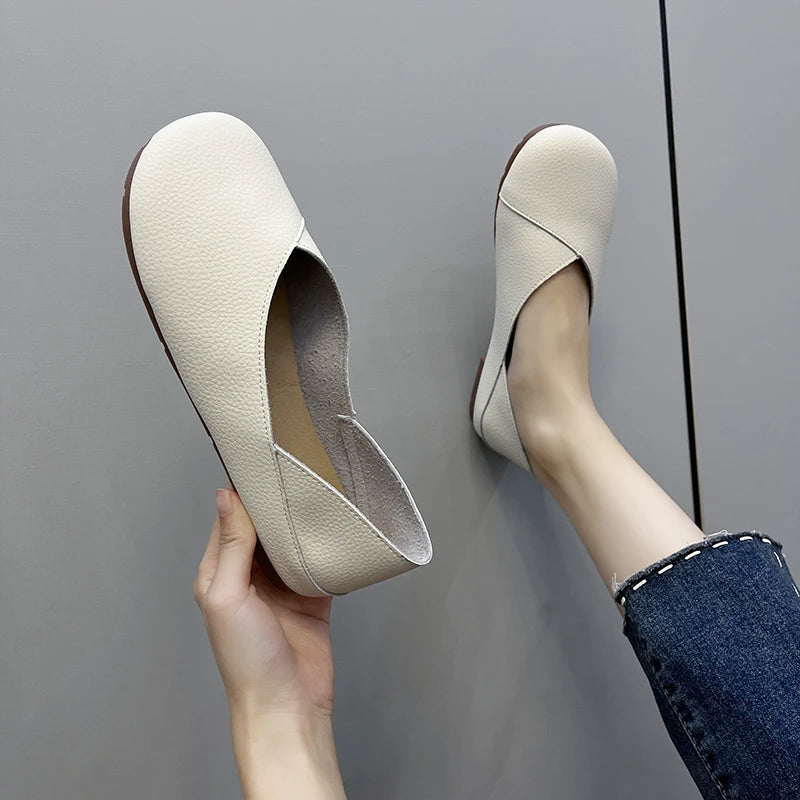 Damen Slip-On Lackleder Loafer 2025 - Casual Runde Zehen Flache Schuhe - Krankenschwester Ballett Sneaker Mode