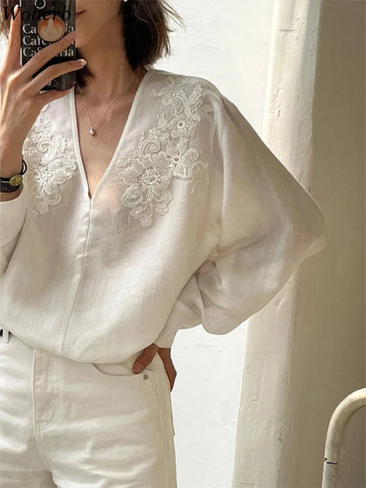 Flower Embroidery Shirt for Women 2025 Blusas Mujer De Moda Long Sleeve V Neck Blouses Chic Korean Vintage Blouse Tops Female