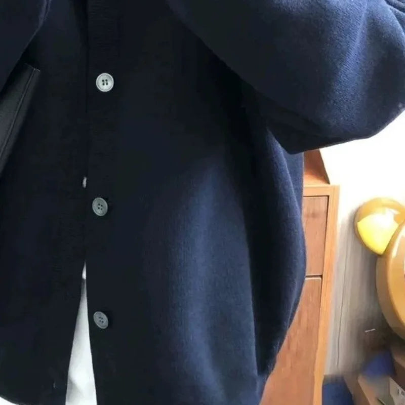 Qarkash Strickjacke - Stilvolle Passform Navyblau Regular