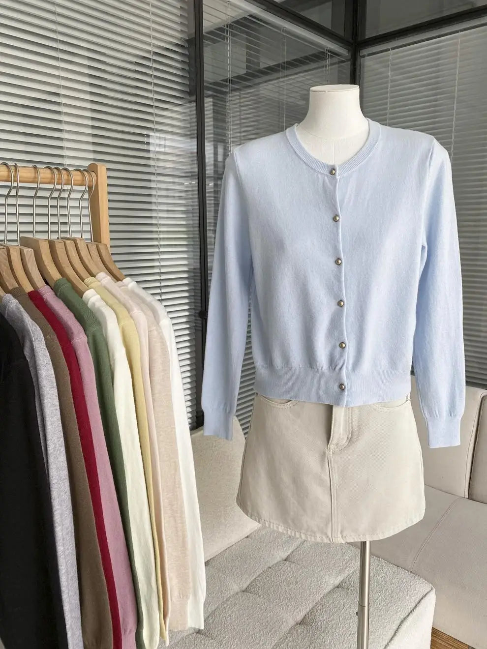 CN Guangdong Cardigan O-Kragen - Größe regulär, Leicht