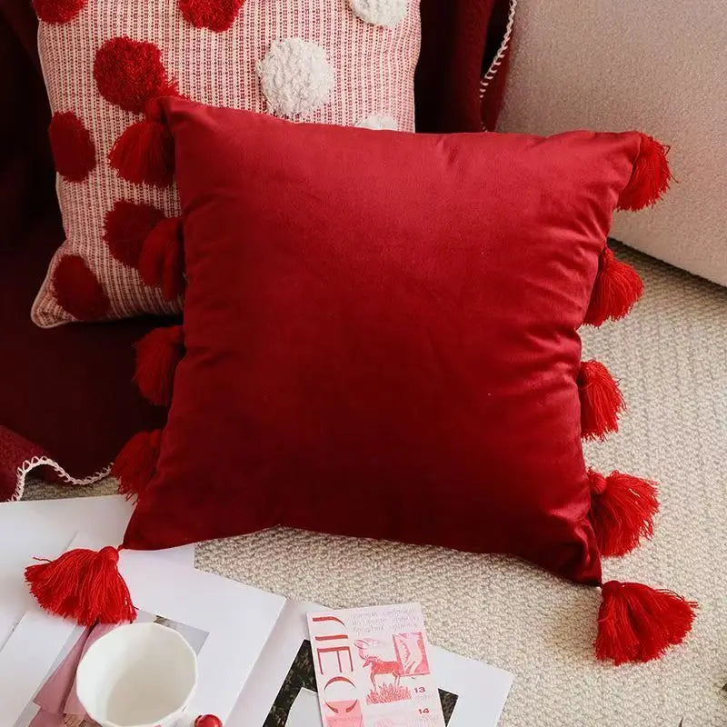 Modern Red Festive Cushion Cover Christmas Party Pillow Cover Decorative Polka Dot Tufted Tassel Velvet Pillowcase Home Decor
