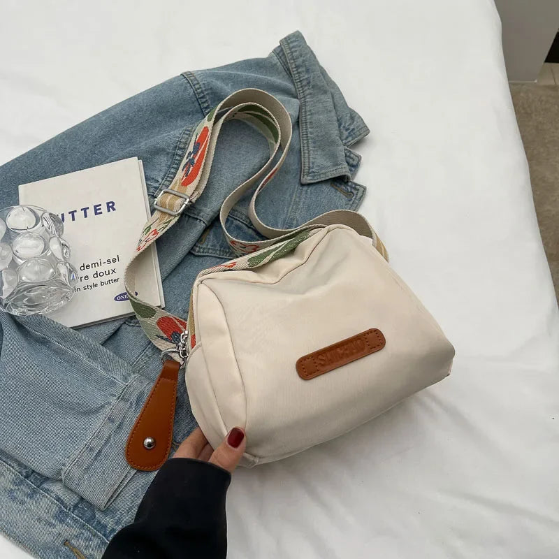 Fashion Crossbody Bags For Women Oxford Cloth Pillow Shell Shoulder Bag Large Capacity Travelling Casual Street Small Fabric Bag