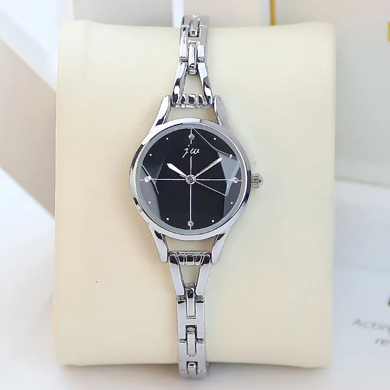 Retro Strass Uhr 2025 - Frauen Armband Uhren Elegant Roségold - Damen Luxus Quarz Armbanduhr Relojes Para Mujer