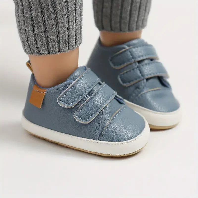 Neugeborenen Baby Schuhe 2025 - Leder Casual Rutschfest - Kleinkind Lauflernschuhe Jungen Mädchen Sneaker